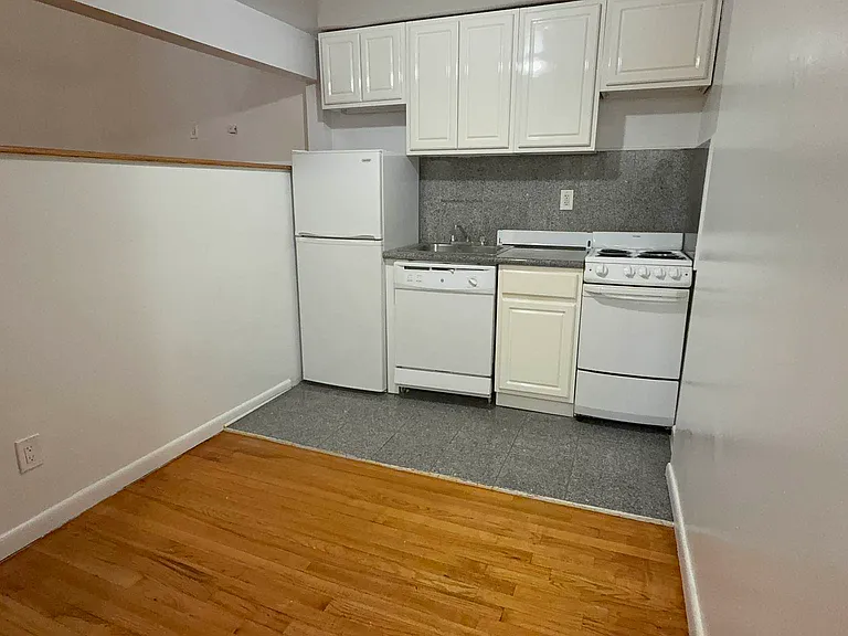 151 W 78th St #4C — Photo 9