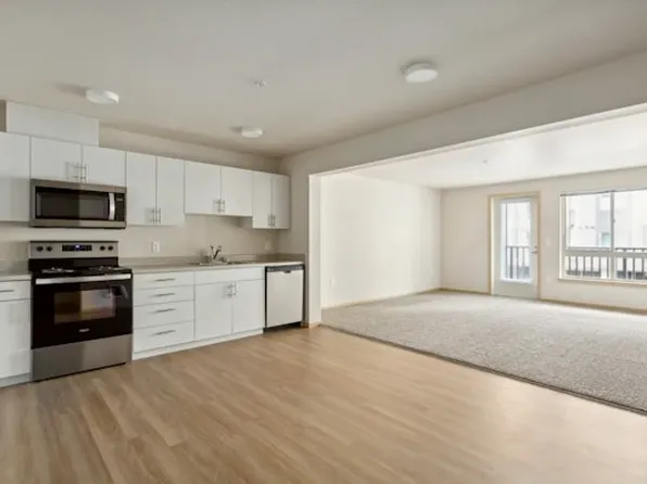 Four Corners Apartments