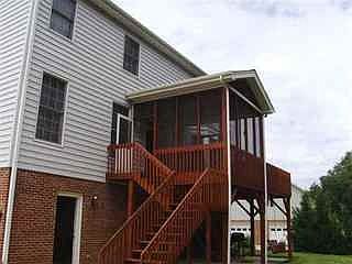 1st image of 906 Barrington Dr NE