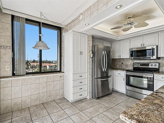 5th image of 6104 PALMA DEL MAR BOULEVARD S #402