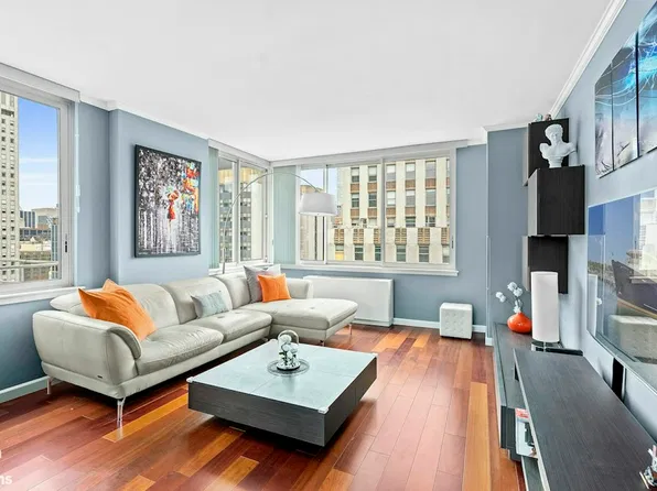 235 East 40th Street image 1 of 15