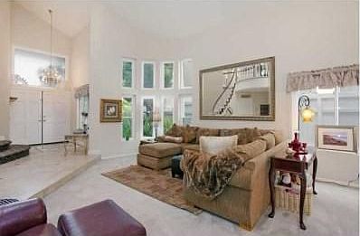 2nd image of 4574 Mercurio St