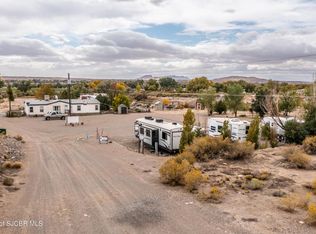 18 Road 6894, Waterflow, NM 87421