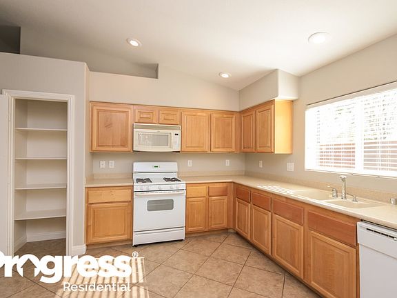 5th image of 7804 Milkweed Ct