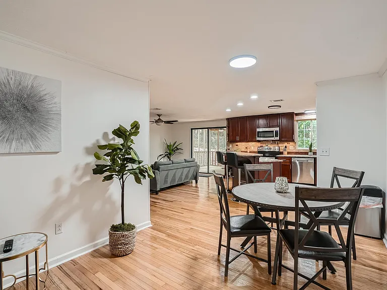 305 Roswell Farms Rd — Photo 14