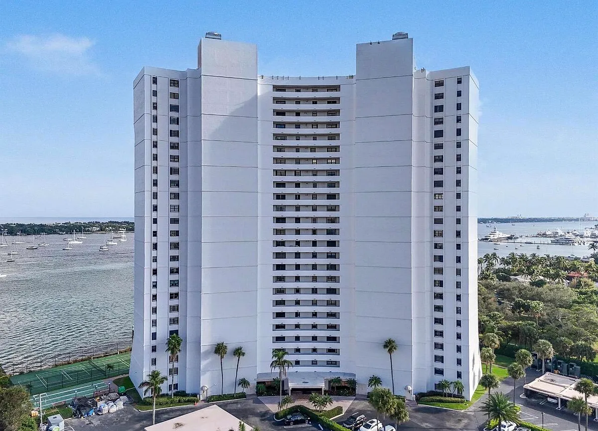 Building Photo - 5200 N Flagler Dr #902