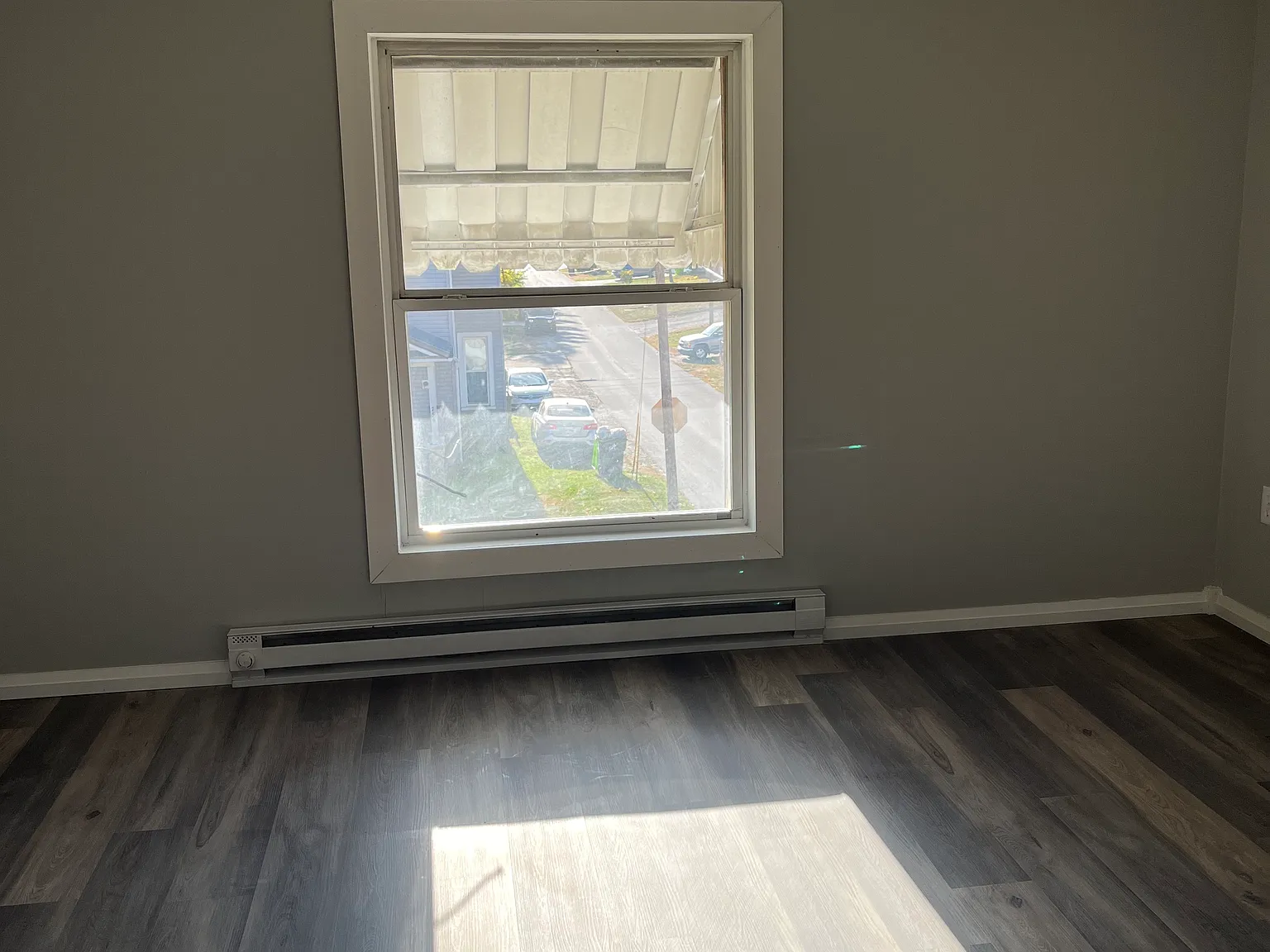 2 bed, 650 sqft, $900 — Photo 3