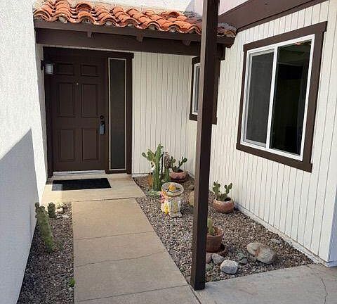 2nd image of 382 N Calle Del Chancero