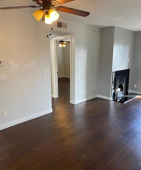 440 W 5th St #107 — Photo 8