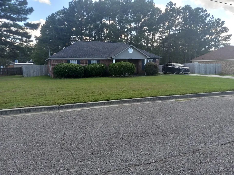 2208 Altman Way