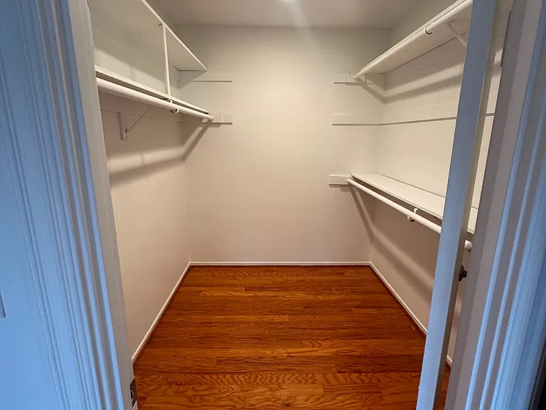 4153 W Sarah St — Photo 32