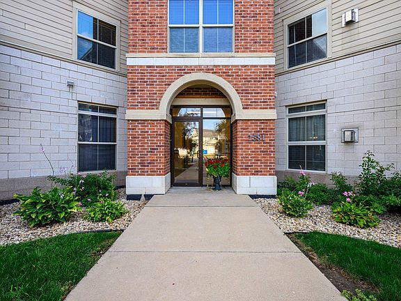 4th image of 2581 Smithies St #101