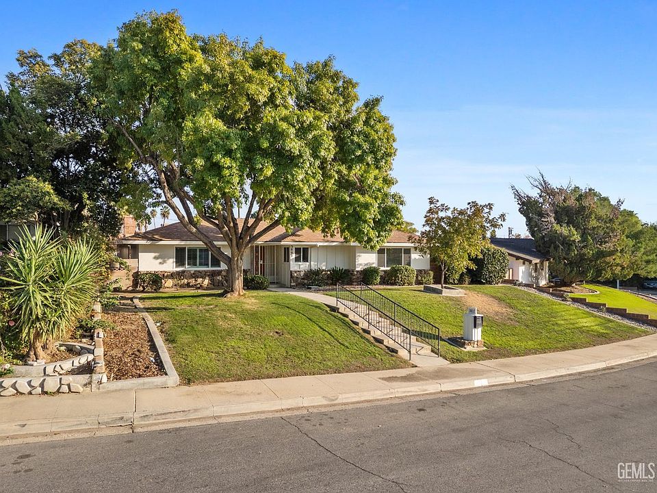 1st image of 3807 Crescent Dr