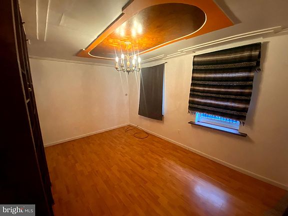 5th image of 1857 Frankford Ave