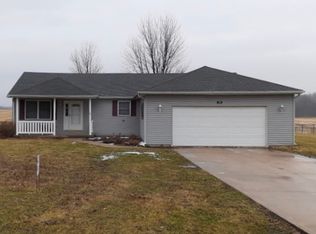 125 East St, Ursa, IL 62376