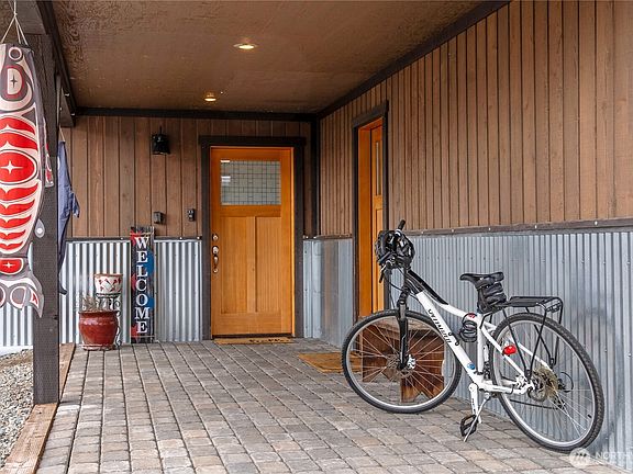 2nd image of 805 Marble Street