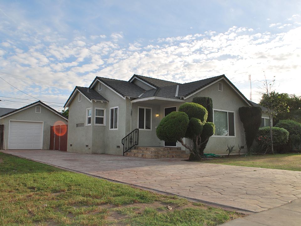 1st image of 4216 E Lyell Ave
