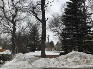 4 4th Ave W, Edgeley, ND 58433