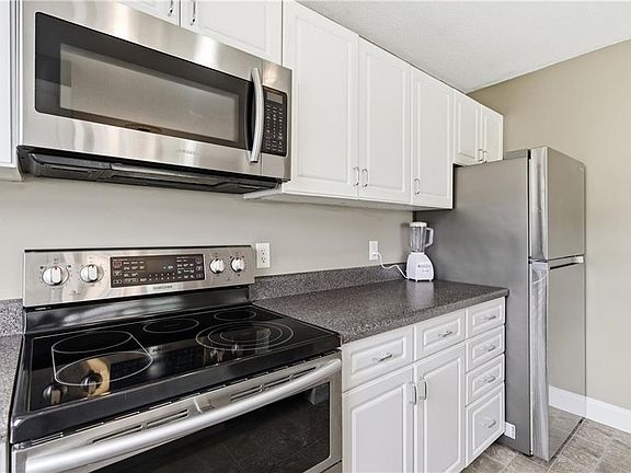 5th image of 114 Mill St APT 303