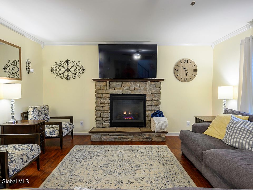 15 Bellemeade Street, Wynantskill, NY 12198 Zillow