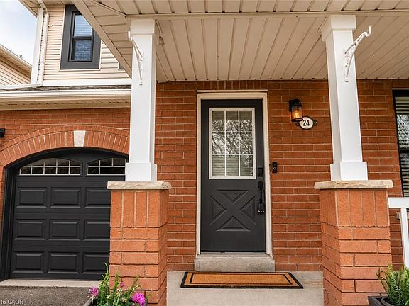 3rd image of 24 Lovell Cres