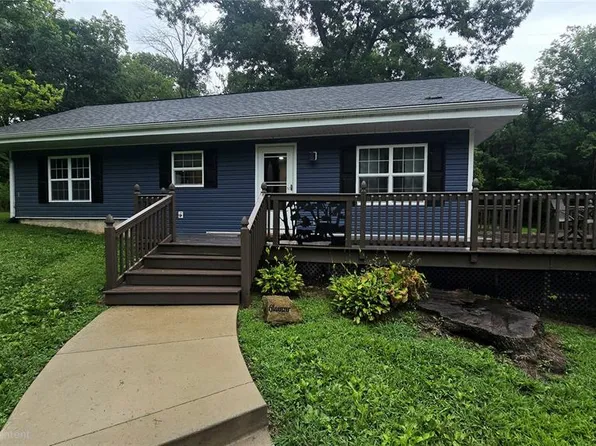 9048 D Rd, Columbia, IL 62236