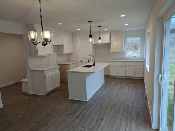 127 Vista Del Parco DRIVE, Sullivan, WI 53178