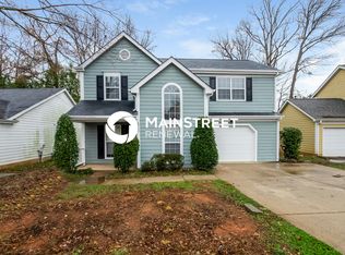 8943 Chesham Dr, Charlotte, NC 28227