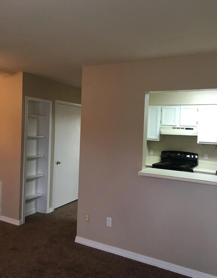 5705 E Texas Street — Photo 3