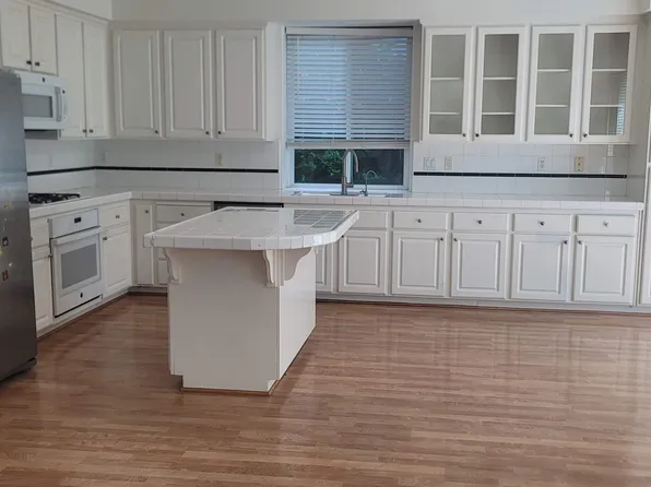 968 Palmer Cir, Folsom, CA 95630