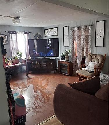2nd image of 9783 Mulberry Ln