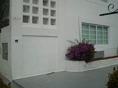4th image of 1524 Lenox Ave APT 1