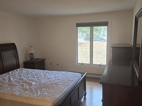 4th image of 42 Old Colony Way APT 2