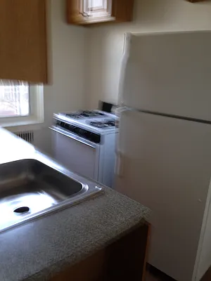 Rented by First Executive Realty Inc | media 4