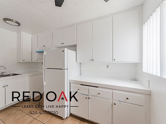 3rd image of 333 N Brand Blvd #1