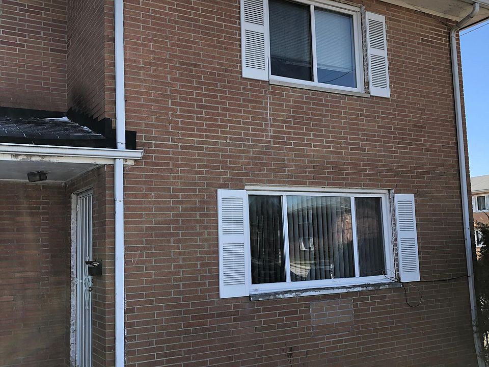 1st image of 4889 Banbury Ct APT 1