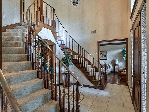 5th image of 6108 Annandale Dr
