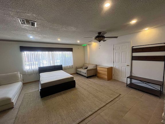 2nd image of 6002 Hazelbrook Ave #1