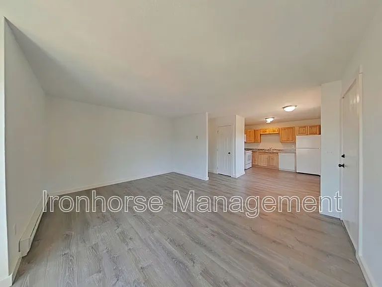 119 S 15th Ave #3 — Photo 4