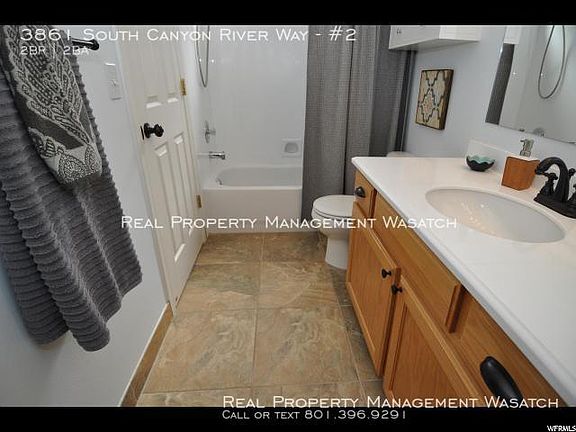 4th image of 3861 S Canyon River Way Unit 2