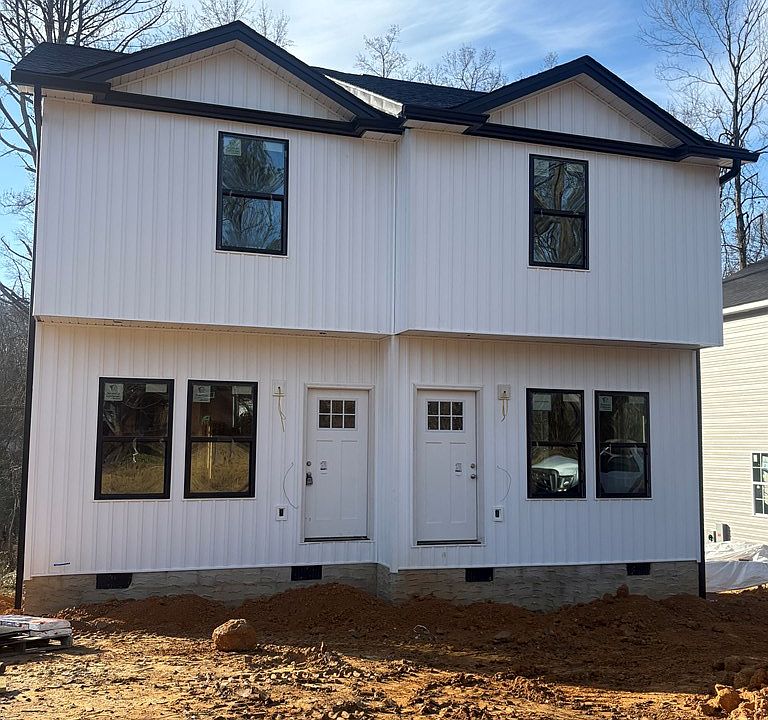 2nd image of 124 Robinhood Dr SE