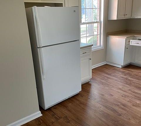 3rd image of 111B Lindsay Ct #111B
