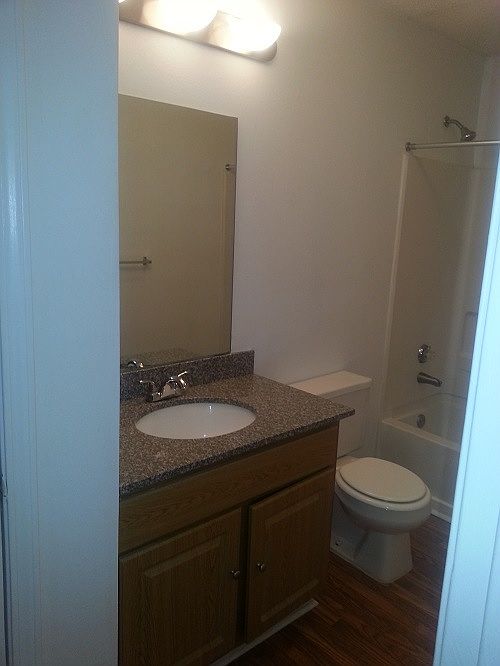 2nd image of 52 Jefferson Pkwy APT H