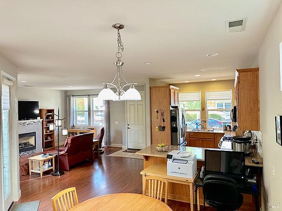 4th image of 2446 Van Patter Drive