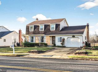 32 Roberts Dr, Somerdale, NJ 08083