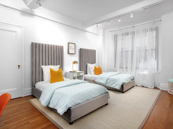 101 Central Park West image 16 of 24