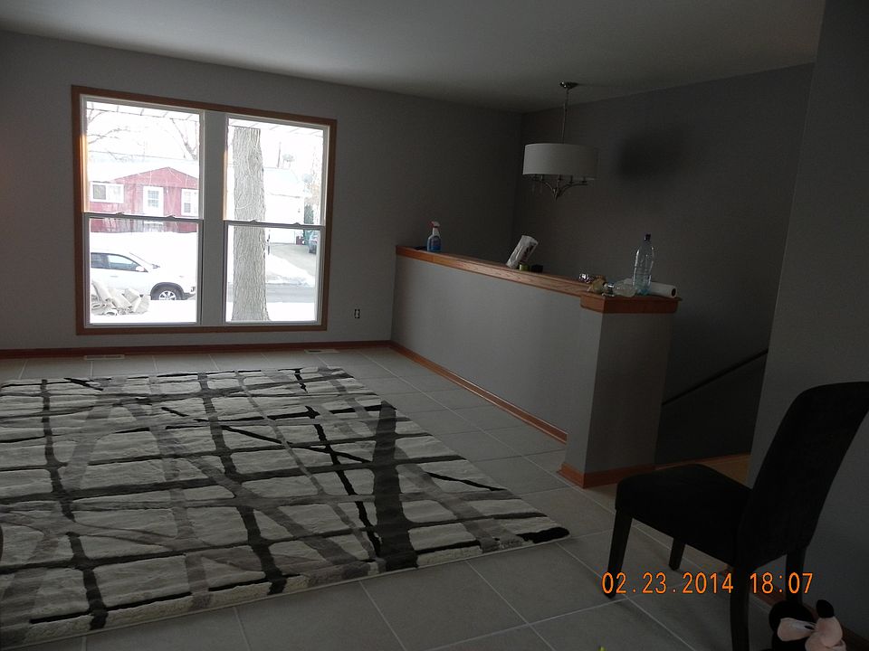 1st image of 3114 W 79th Pl