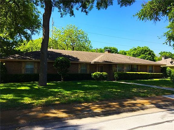 2nd image of 332 Woodbrook Dr