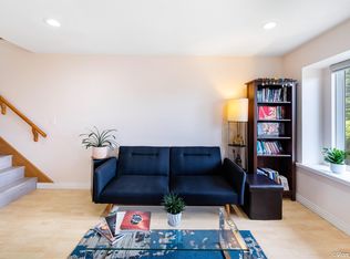 5422 Norfolk St, Burnaby, BC V5G 1G2