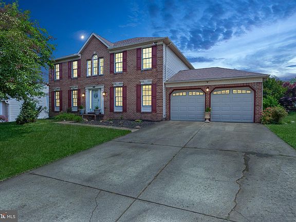2nd image of 299 Dellcrest Dr